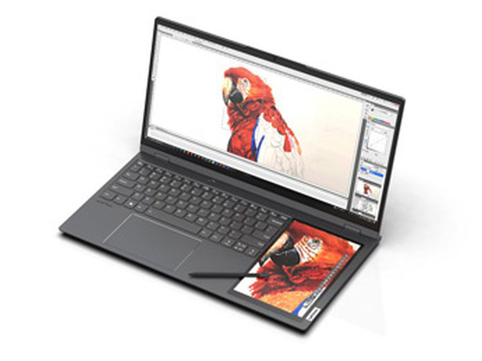 تصویر لو رفته Lenovo Thinkbook Plus نمایشگر دوم را در کنار کیبورد نشان می‌دهد